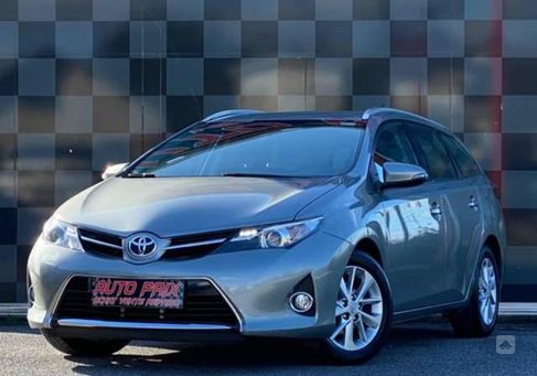 Toyota Auris, 2014