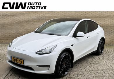 Tesla Model Y, 2022
