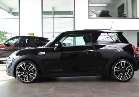 MINI Cooper SD, 2019 3