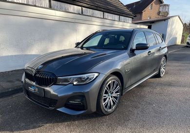 BMW 330, 2021