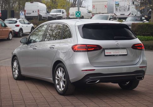 Mercedes-Benz B 200, 2020