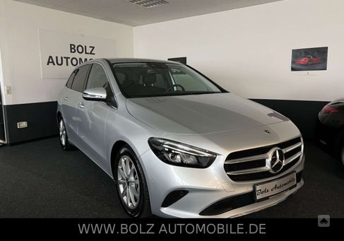 Mercedes-Benz B 200, 2021