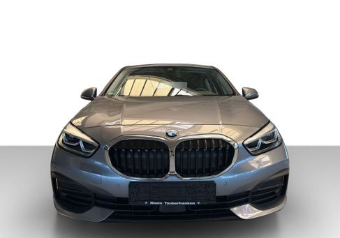 BMW 118, 2023