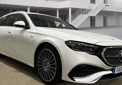 Mercedes-Benz E 300, 2025