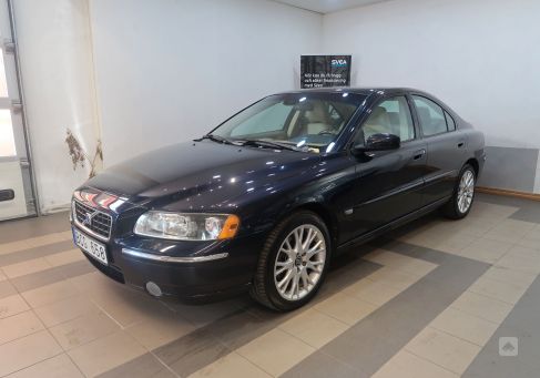 Volvo S60, 2005