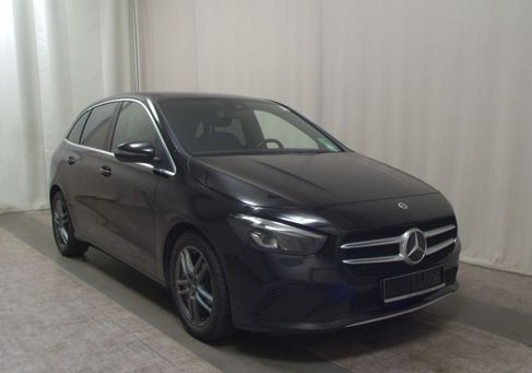 Mercedes-Benz B 200, 2021