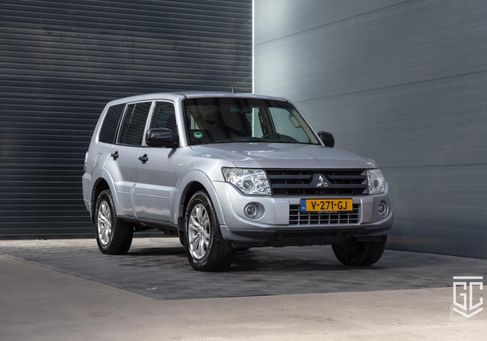 Mitsubishi Pajero, 2014