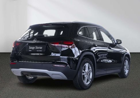 Mercedes-Benz GLA 200, 2024
