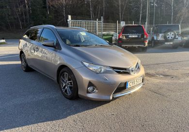 Toyota Auris Touring Sports, 2015