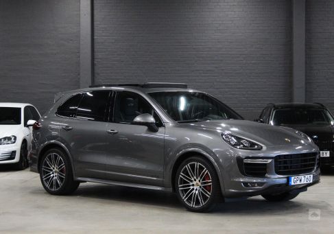 Porsche Cayenne, 2016