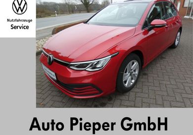Volkswagen Golf, 2022