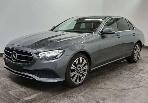 Mercedes-Benz E 300, 2021