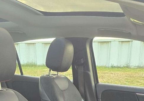 Mercedes-Benz GLA 220, 2021