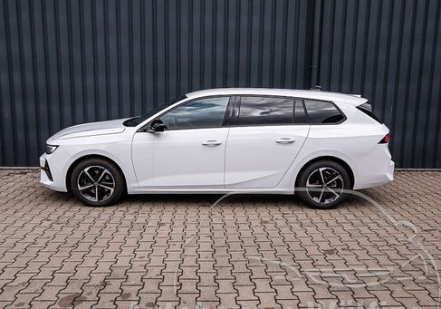 Opel Astra, 2024