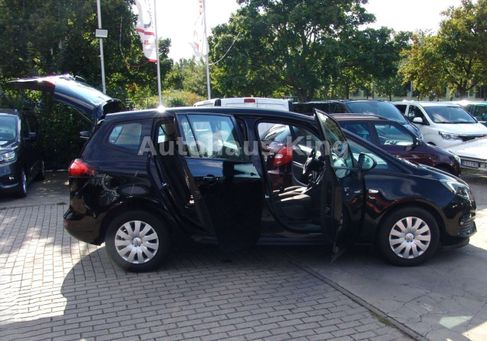 Opel Zafira, 2018 3