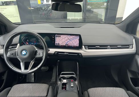 BMW 230, 2023