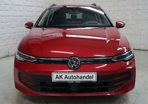 Volkswagen Golf, 2024