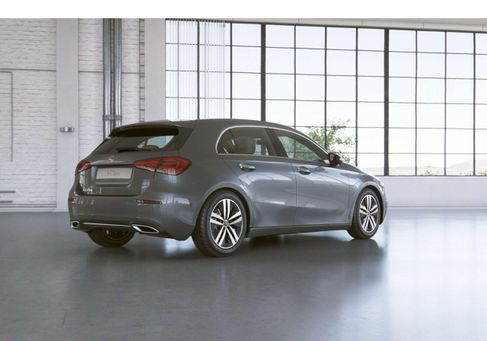 Mercedes-Benz A 220, 2022 3