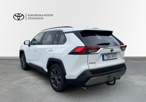 Toyota RAV 4, 2024 3