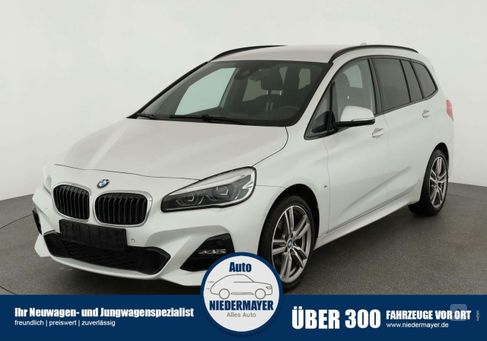 BMW 218, 2020