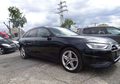 Audi A4, 2022