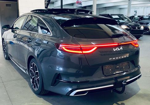 Kia Pro cee'd, 2022