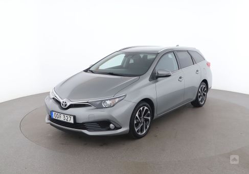 Toyota Auris Touring Sports, 2016