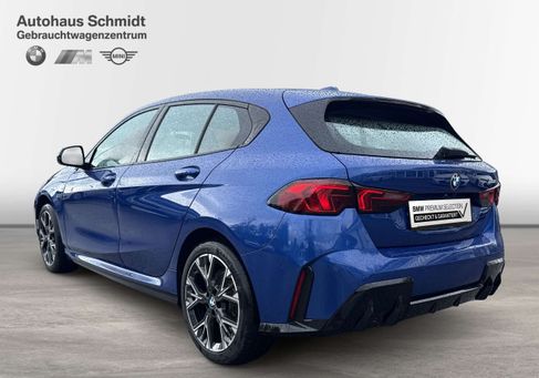 BMW 120, 2025 3