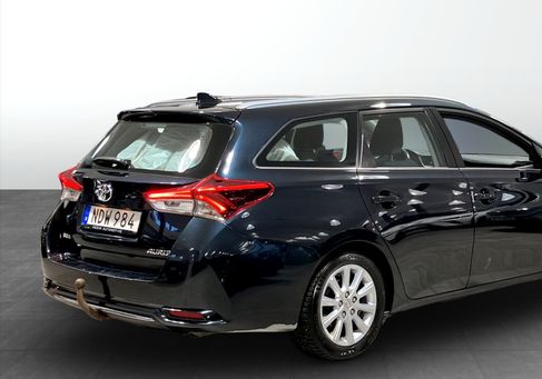 Toyota Auris Touring Sports, 2016