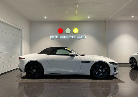 Jaguar F-Type, 2021 3
