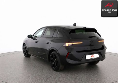 Opel Astra, 2024