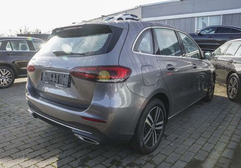 Mercedes-Benz B 250, 2021