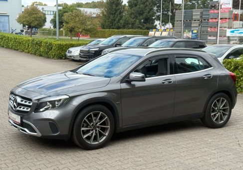 Mercedes-Benz GLA 180, 2019