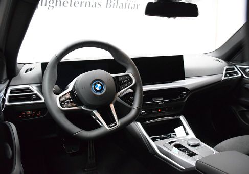 BMW i4, 2025