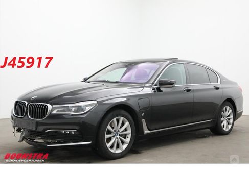 BMW 740, 2017