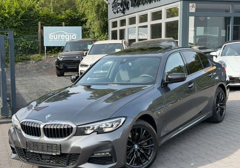 BMW 320, 2022