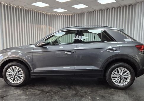 Volkswagen T-Roc, 2022