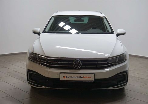Volkswagen Passat, 2021