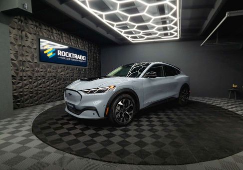 Ford Mustang Mach-E, 2024