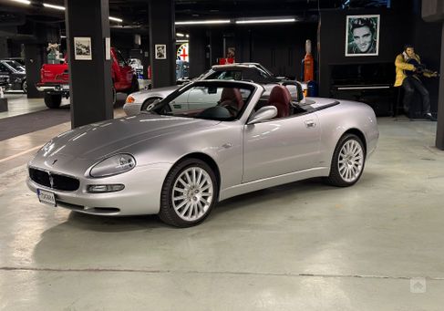 Maserati Spyder, 2002