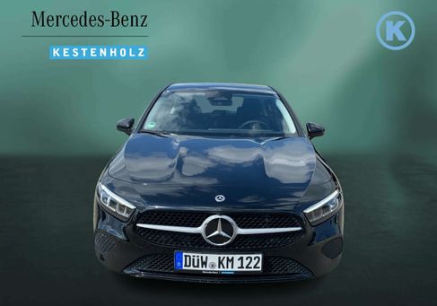 Mercedes-Benz A 180, 2024 3