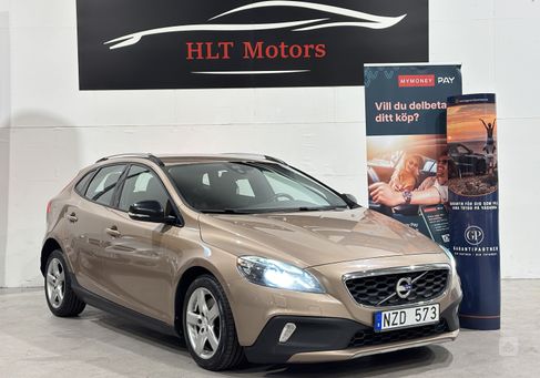 Volvo V40 Cross Country, 2014