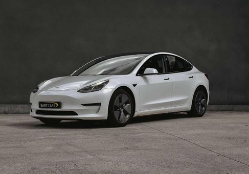 Tesla Model 3, 2021 3