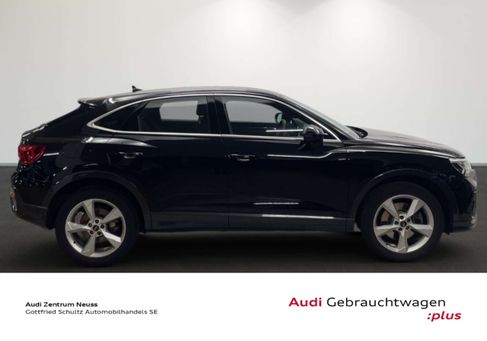 Audi Q3, 2022 2