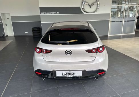 Mazda 3, 2025