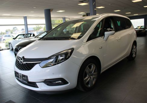 Opel Zafira, 2019