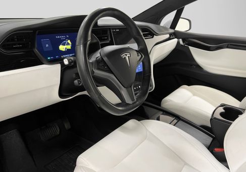 Tesla Model X, 2020