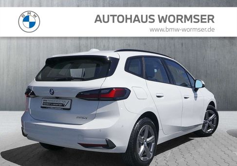 BMW 220, 2025 2