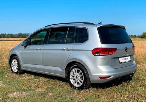 Volkswagen Touran, 2021 3