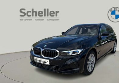 BMW 330, 2023